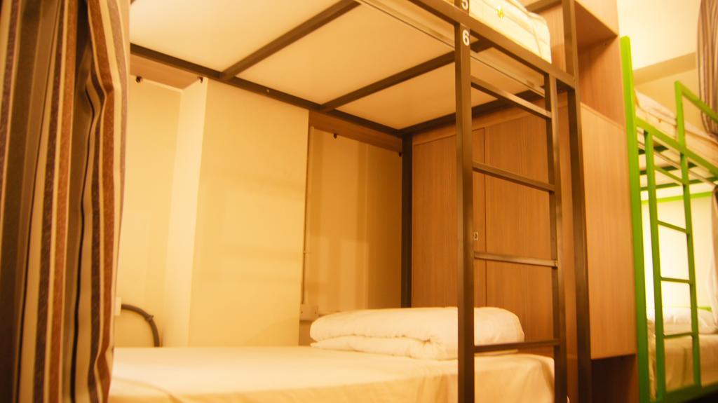 Wow Tainan Hostel ภายนอก รูปภาพ